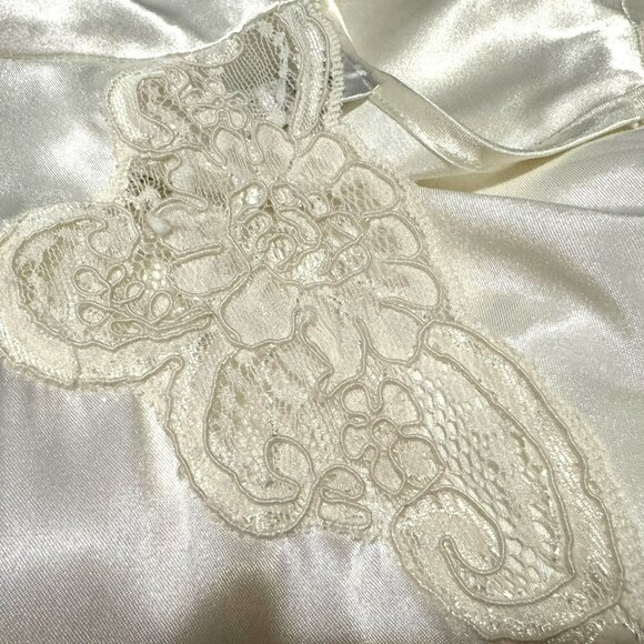 Jones New York Ivory Satin Lace Trimmed Wrap Robe Sz XS/S Maxi Bridal Pockets - Picture 6 of 7